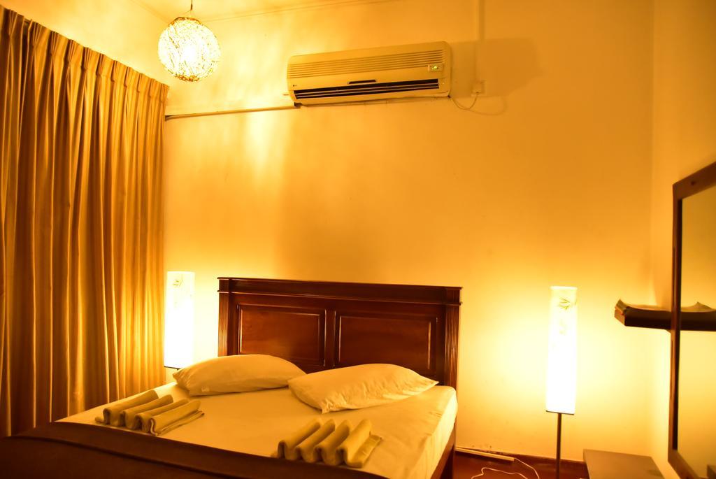 Yoho Mount Waves Hotel Colombo Exterior foto